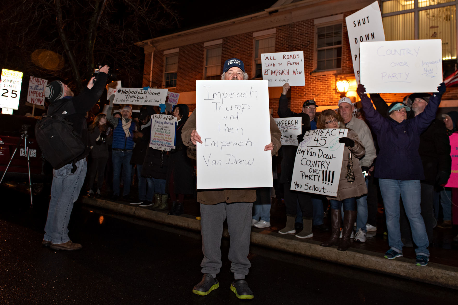 121819_nws_protest